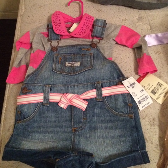 Jump suit baby girl . Brand new Oshkosh with tags