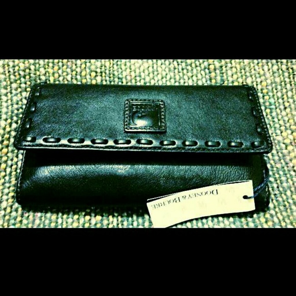 🆕 Dooney & Bourke Florentine Checkbook Organizer