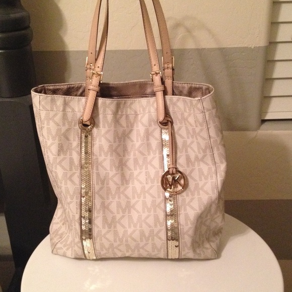 Authentic Michael Kors purse