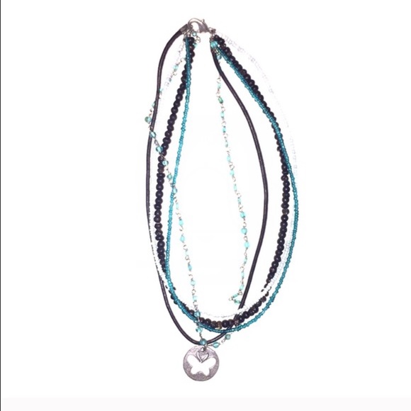 🎉BUNDLE of 3 different layered necklaces - Picture 3 of 4