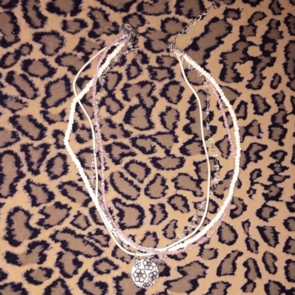 🎉BUNDLE of 3 different layered necklaces - Picture 4 of 4