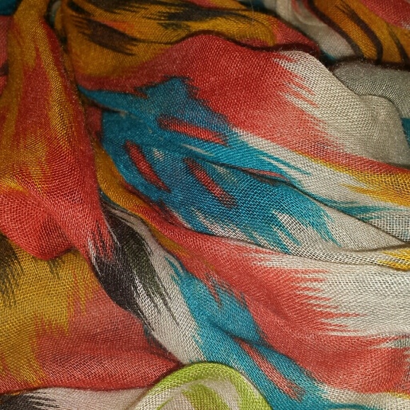 Scarf - Picture 3 of 4