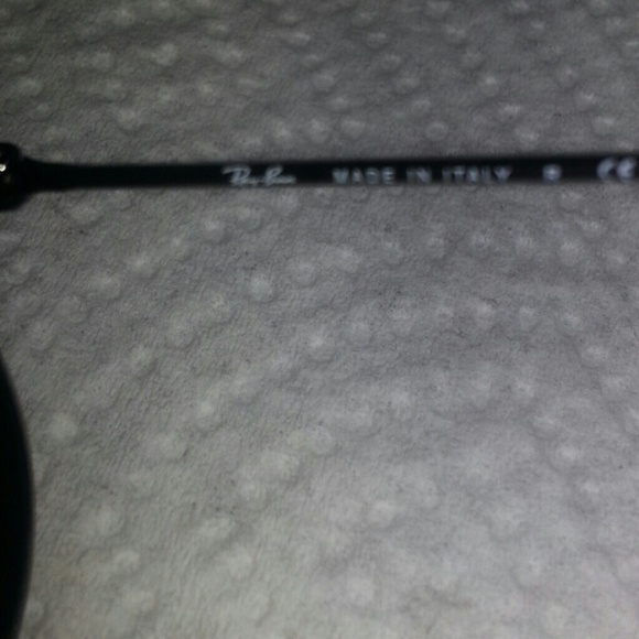 Ray Ban Sunglasses - Picture 4 of 4