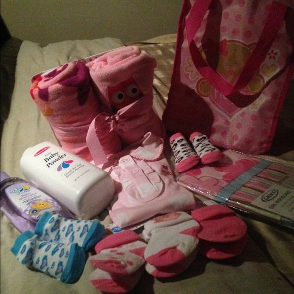 Baby shower gift bundle. All bnwt