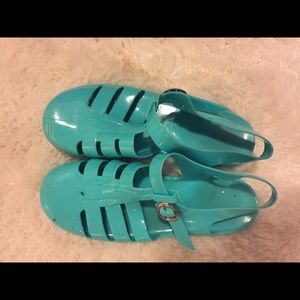 Jelly shoes