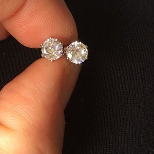 925 sterling silver Stud earrings