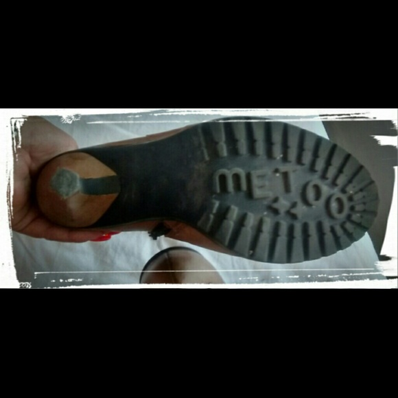 Camel boots with heel and buckles - Picture 2 of 4