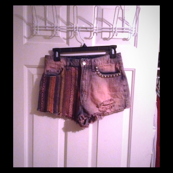 Aztec pattern high waisted shorts