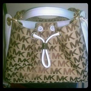 Michael kors purse