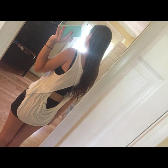 Open Back - Picture 2 of 4