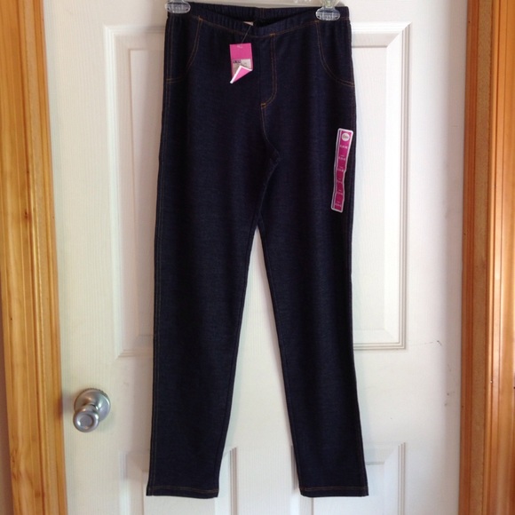 New with tags girls Circo leggings