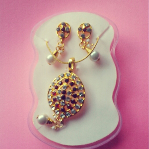 A france gold  jewelry