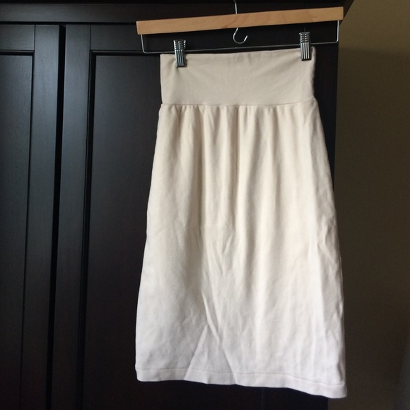 American Apparel Interlock Ivory/Cream skirt