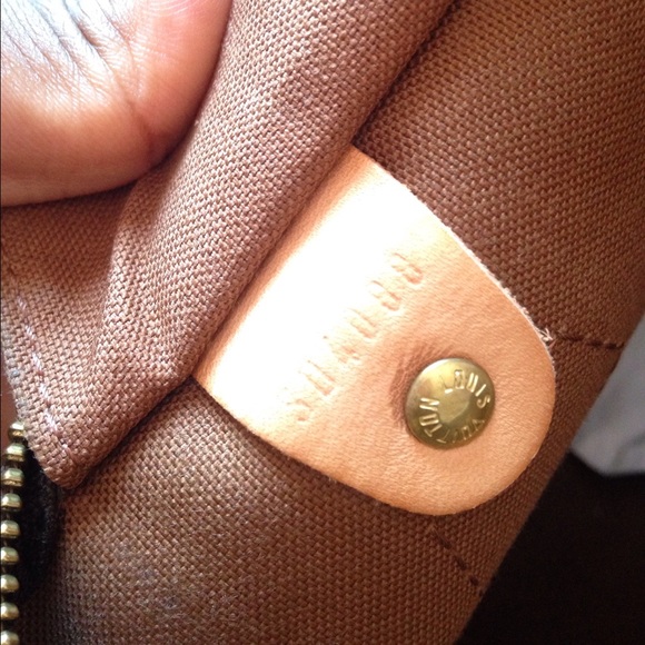 Louis Vuitton Speedy used &needs to be cleaned - Picture 4 of 4