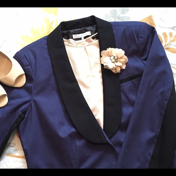 NWT Perfect Two Tone Blazer