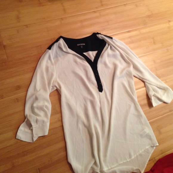 Express white blouse ~hold for jenroa95~