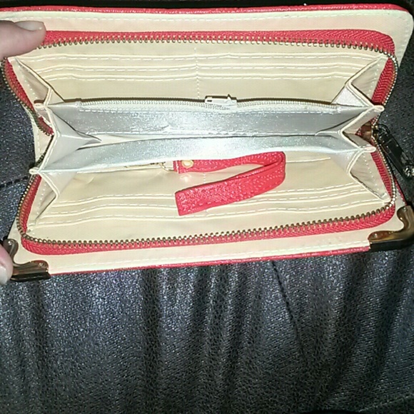 Wallet - Picture 2 of 2