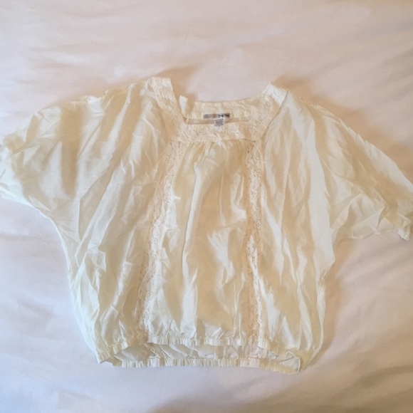 Gorgeous Flowy White top