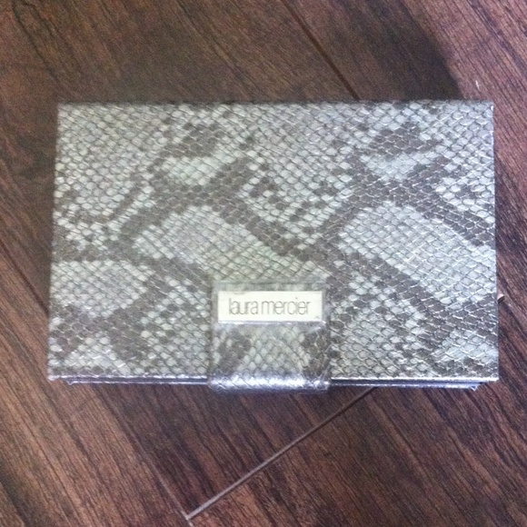Laura Mercier 12 eyeshadow pallete