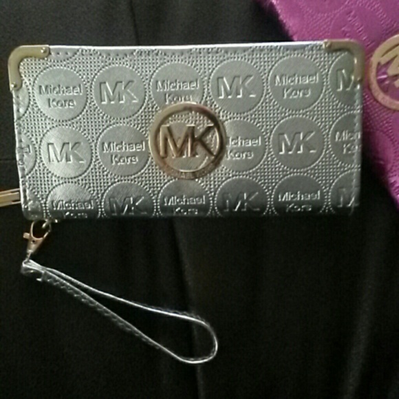 Wallet - SOLD - Picture 1 of 1