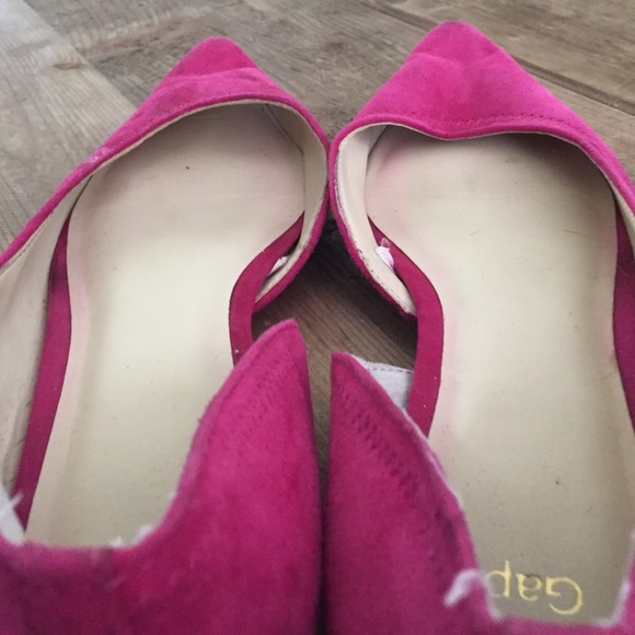 Pointed Toe Flats - Picture 4 of 4