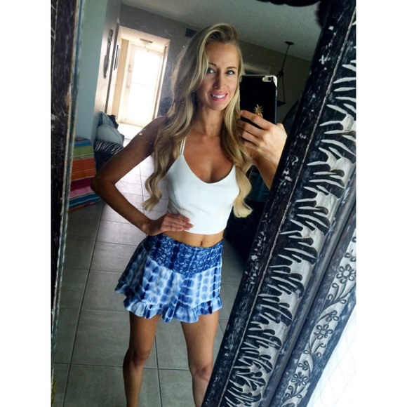 New tie dye embroider shorts size medium