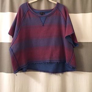 SOLD: Vans high low crop top sweater