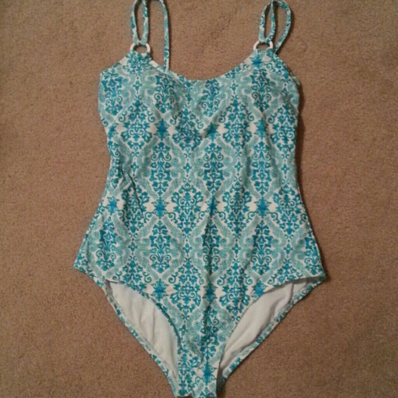 One piece bathing suit