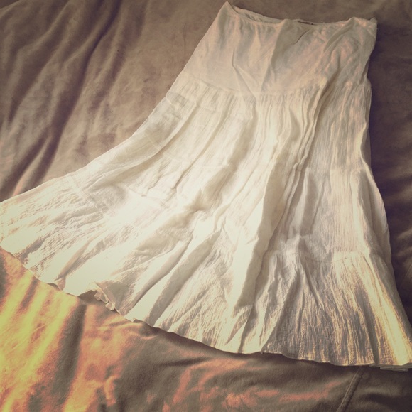 White Cotton skirt.