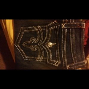 Size 31 x 32. Rock Revival jeans bootcut.