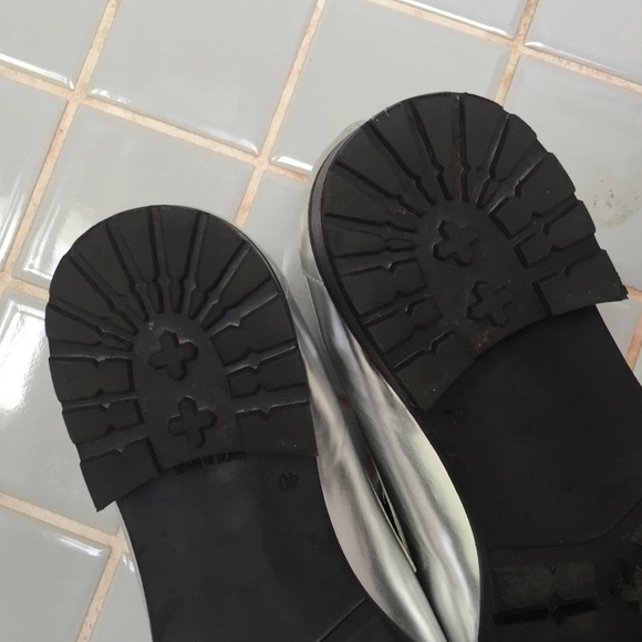 Urban Outfitters Iridescent Loafers - Picture 3 of 3