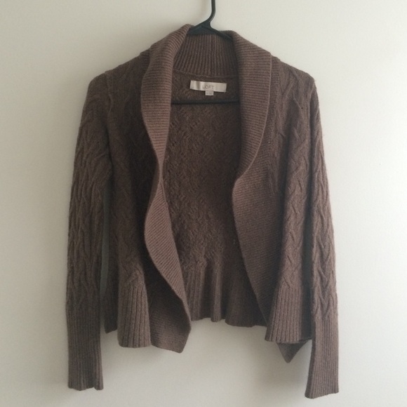 Long Sleeve Light Cable Knot Sweater
