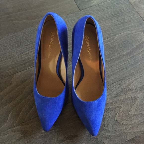 Charlotte Russe blue suede pumps