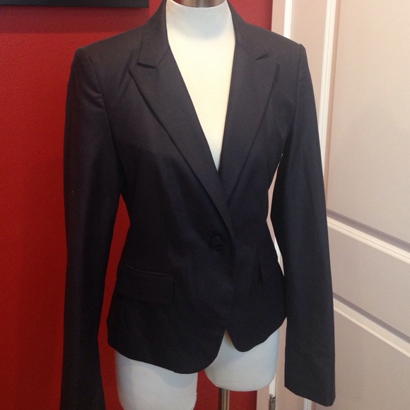 NWOT Navy one button notch collar blazer