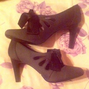 Gray Ann Marino Lido Pump