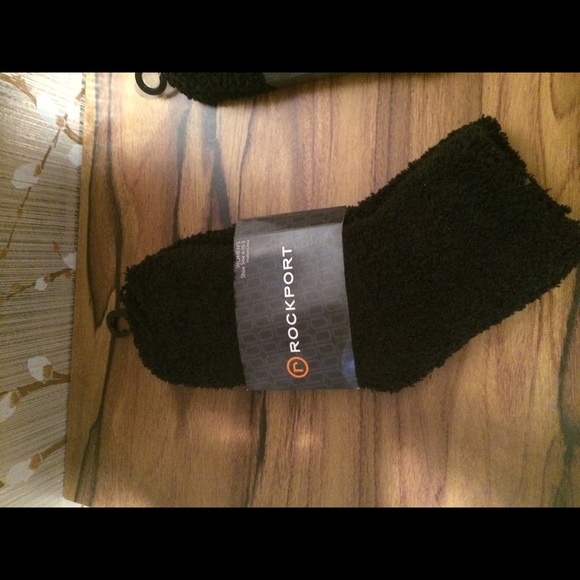 Black Marshmallow Slipper Ankle Socks 5 Pair - Picture 2 of 3