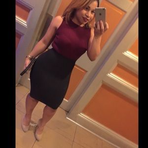 Fitted midi skirt