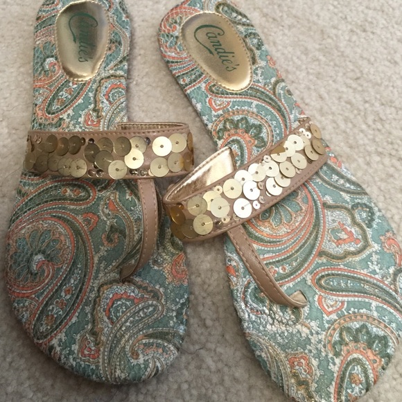 Sandals - Picture 2 of 3