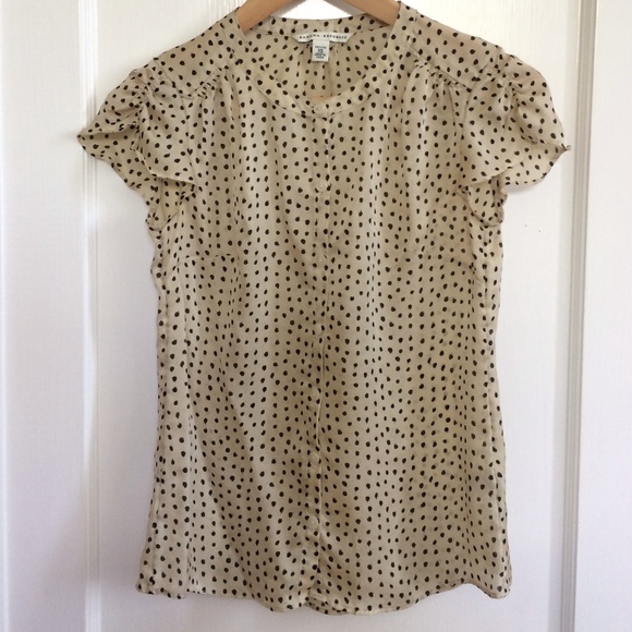 Banana Republic silk blk/cream polka dot s/s top