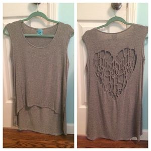 Sleeveless heart cutout top