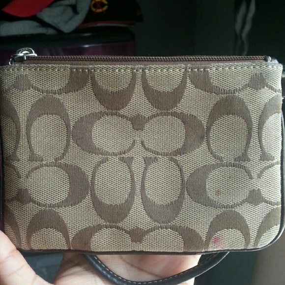 Authentic Coach wrist wallet ! - Picture 3 of 4