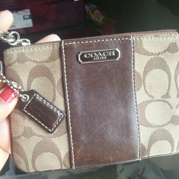 Authentic Coach wrist wallet ! - Picture 4 of 4