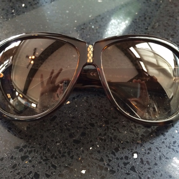 Bottega Veneta Sunglasses - Picture 2 of 2