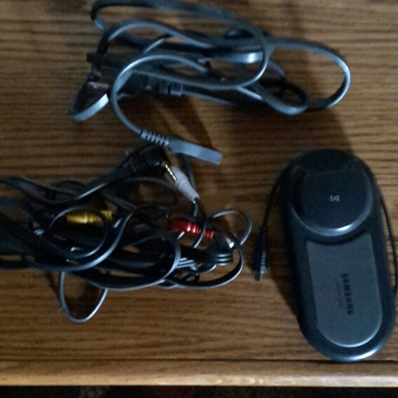 Samsung Camcorder - Picture 3 of 4