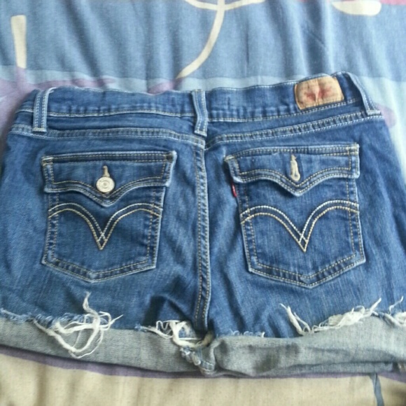 Levi shorts !