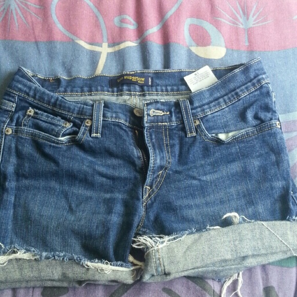 Levi shorts ! - Picture 2 of 4