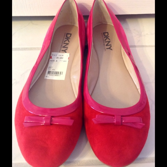 DKNY PINK&RED FLATS