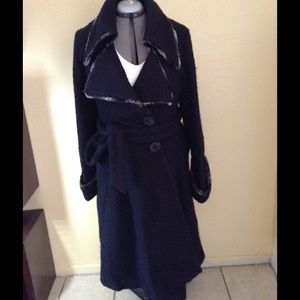 An Ren New York Cossack-theme winter coat.