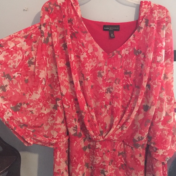 Pink and Light Pink Top! - Picture 3 of 3