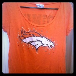 Vs Pink NFL broncos tshirt